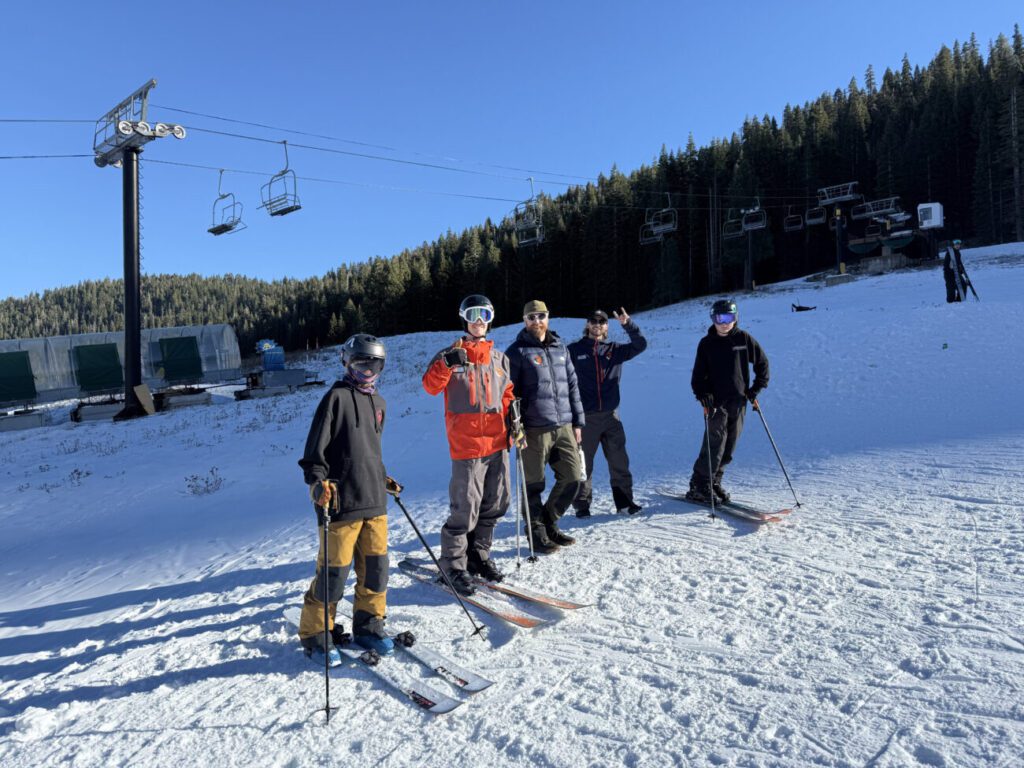 Team Palisades Tahoe getting